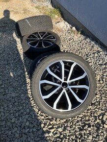 ---- Originál disky Škoda Hawk + Nokian 225/45 R17 ----