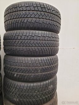 Zimna pneu 225/45r17 94v Vredenstein