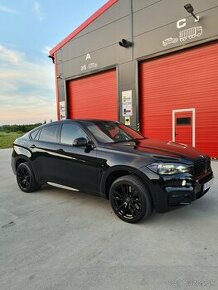 BMW X6 M50D M Performance Black on Black