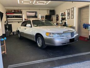 2000 Lincoln TOWNCAR SIGNATURE