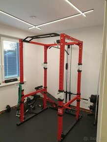 Power rack, klietka na cvičenie, posilňovanie