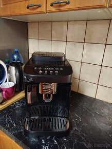 Kávovar DeLonghi Magnifica Evo