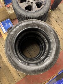 Michelin CrossClimate 225/60 r18