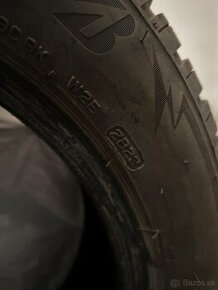 Zimne pneu BRIDGESTONE 205/55 R16 - ako nové