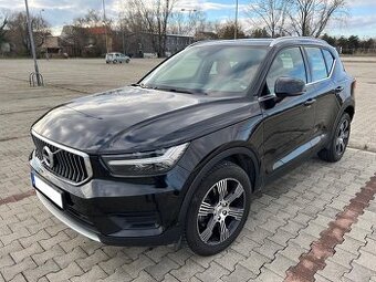 Volvo XC40 vo výbave Inscription automat s benzínovým pohono