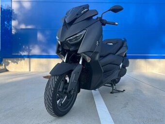 Yamaha XMAX 300