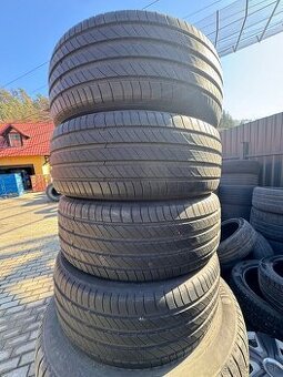 205/55 R17 michelin