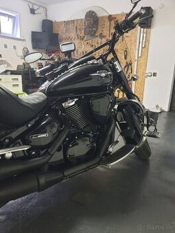 Suzuki intruder 800c