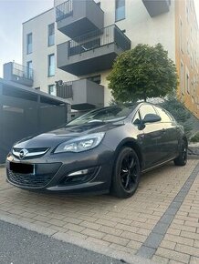 Opel Astra J 2015 1.6. 85kw - 1