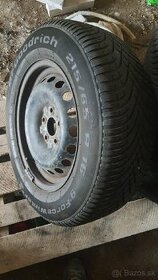 215/65 R16 Zimne BFGoodrich ako nove