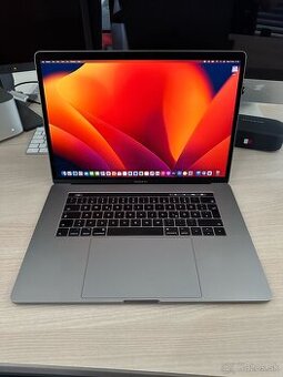 Apple Macbook Pro 15" 2,9 GHz Quad-Core i7 (2017)