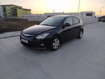 Hyundai i30 1.4i