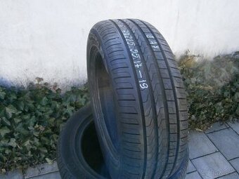 Predám 4x letné temer nové pneu Pirelli 225/55 R17 97W