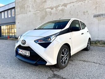 Toyota Aygo 1.0 VVT-i x | 2020 | 34 300 km | Benzin | 54 kW