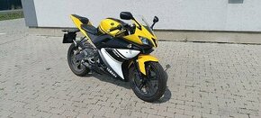 Yamaha YZF r125 2009