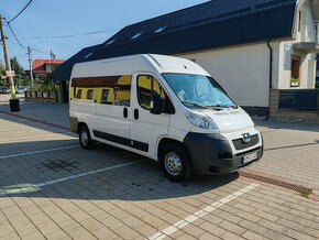 Peugeot BOXER minibus 2.2HDI - 9 miestny + 2x lôžko