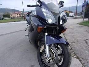 VFR800