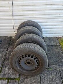 Celoročné kolesá 195/65 R15 zánovné 5x112 VW Golf 5