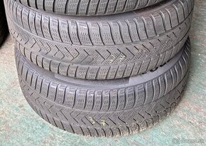 225/60 R17 99H Pirelli Sottozero 3 2020