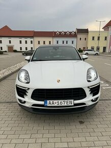 Porsche Macan S