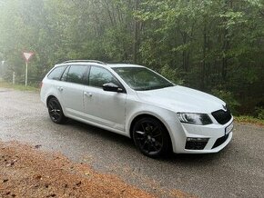 Škoda Octavia Combi RS 2.0TDI DSG 4x4