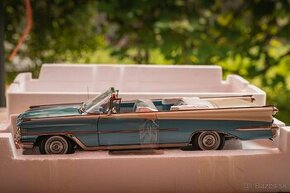 Oldsmobile 98 convertible 1959 1:18 Sun Star Platinum