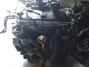 1,9 TDI 77kw bxe hlava, blok, trysky, turbo, motor , ND