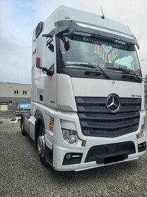 Ťahač  navesov Mercedes Benz Actros 1845