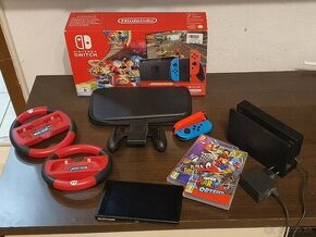 Nintendo Switch Neon Red & Blue predam