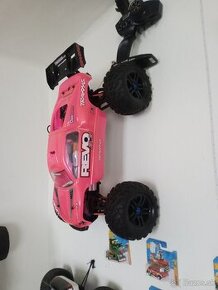 Prodám Traxxas Revo platinum edition TRX 3.3