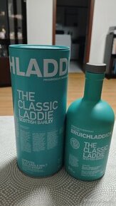 Obal a fľaša od whisky Bruichladdich