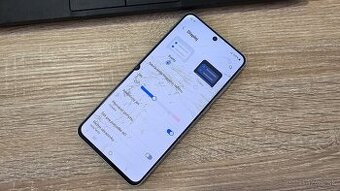 Poškodený lcd displej na Samsung S21 FE