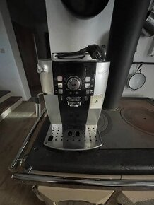 Kávovar Delonghi ECAM 21.117.SB