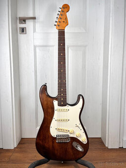 Partcaster Relic strat