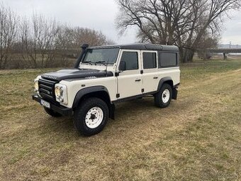 Land Rover Defender 110