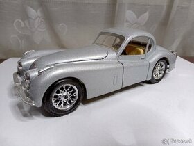 Jaguár XK 120. m1:24