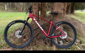 Trek Marlin 8 Crimson 2023 “L”