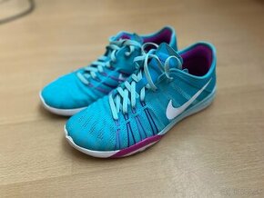 dámske tenisky Nike Free tr6  vel. 38 - 1