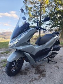 Honda pcx 2023