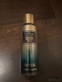 Victoria’s Secret telový sprej Santal berry