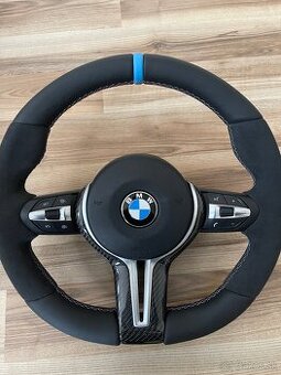 Predam BMW volant