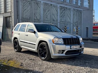 Jeep Grand Cherokee SRT8 6.1 Hemi V8