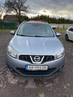 Nissan Qashqai 7 miestny 1.5 Diesel 81 kW r.v.2011 - 1