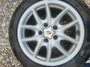 Disky 19 palc so zimnymi pneu 255/55 R19 Porsche Cayenne