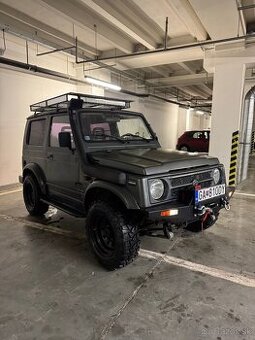 Suzuki Samurai