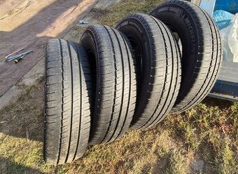 Predam michelin agilis  215 75r16 c