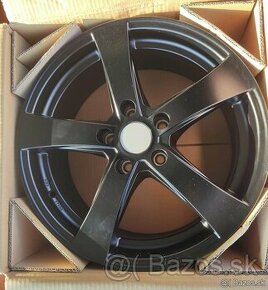 Disky R17 5x114,3 Hyundai ET38 otvor 71,6 - 1