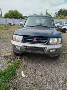 Mitsubishi Pajero Montero - 1