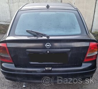 Opel Astra G htb zadna cast