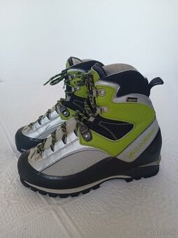 SCARPA goretex turisticke topanky VIBRAM velkost 39,5 a 38